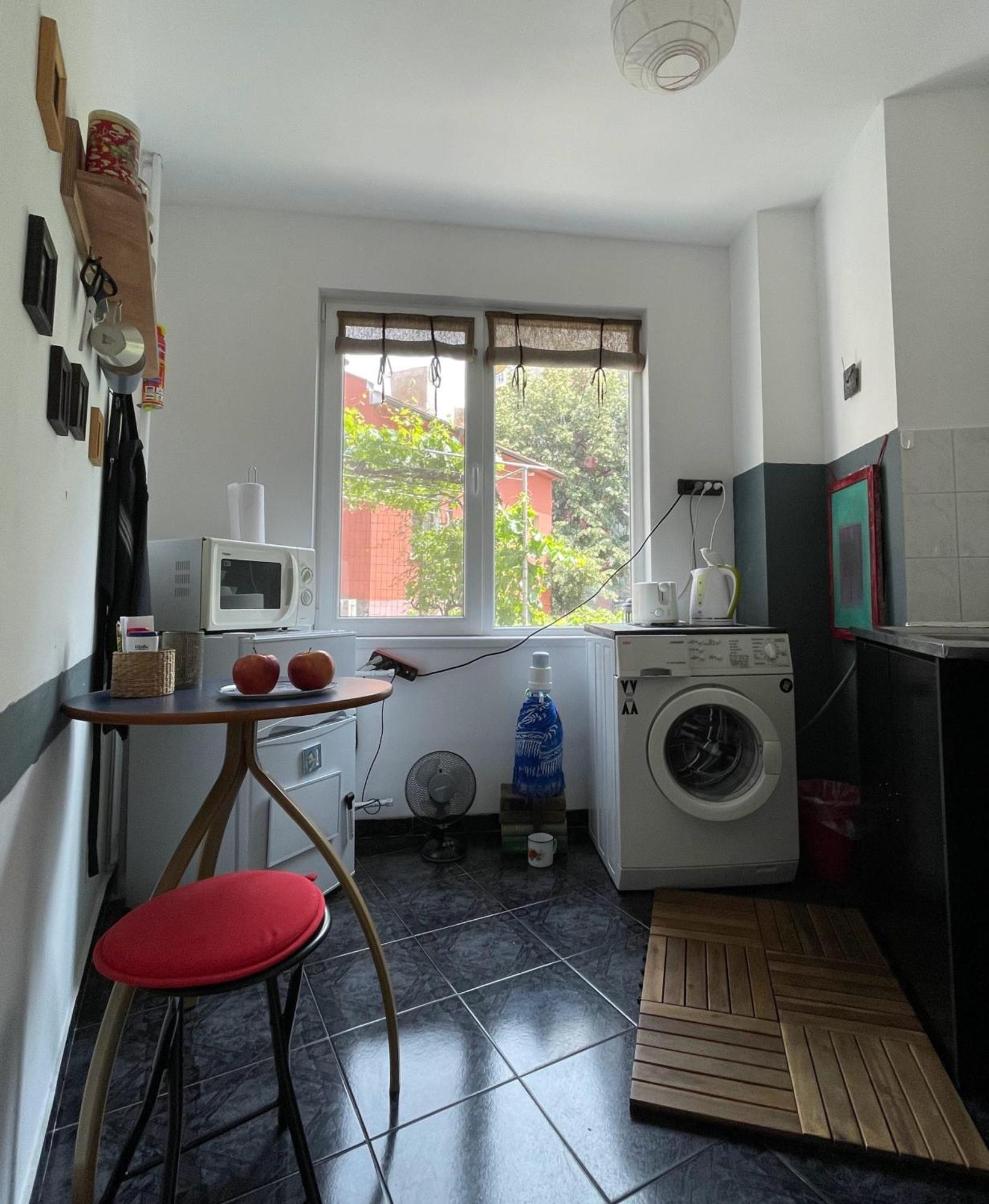 Modern Flat Near Downtown Plovdiv Apartment Bagian luar foto